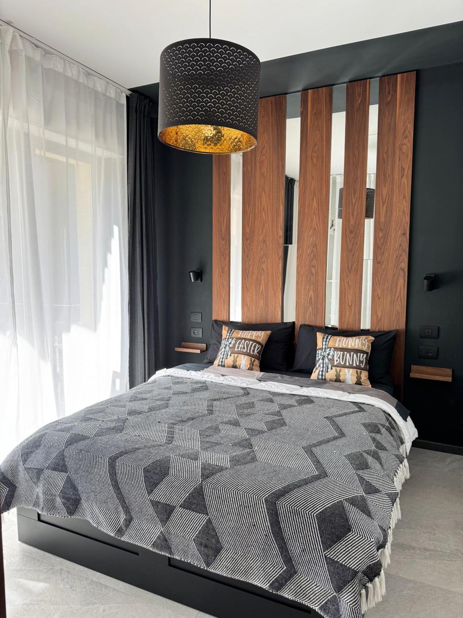 New Apartment In Historical Center Near Lake Riva del Garda Kültér fotó